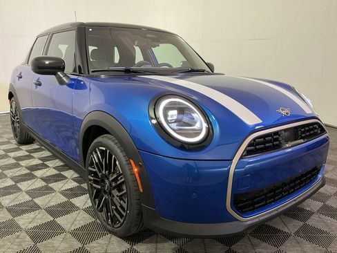 New 2026 MINI Cooper 4-Door Hardtop image 4