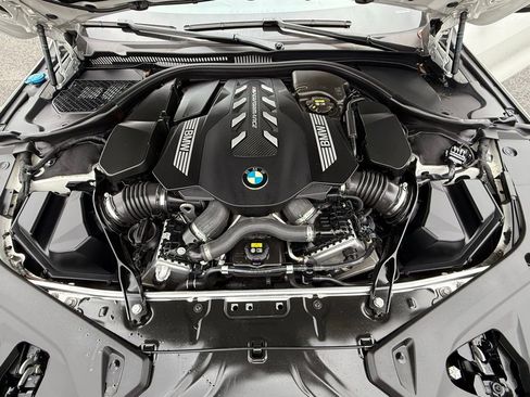 Used 2022 BMW M850i xDrive Coupe image 16