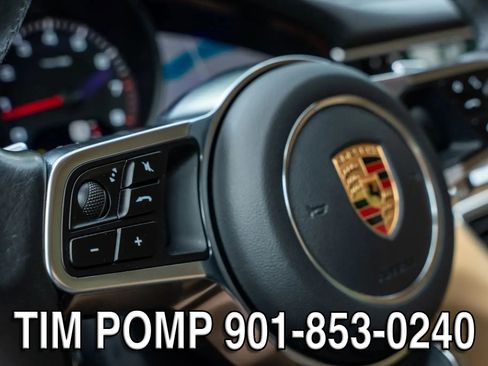 Used 2019 Porsche Panamera image 25