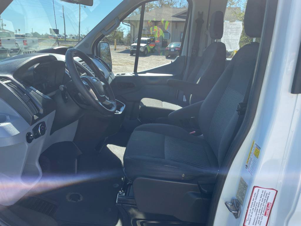 Used 2019 Ford Transit 150 XLT RWD image 8