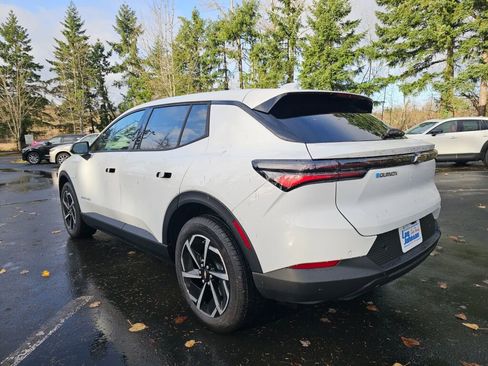 New 2026 Chevrolet Equinox EV LT image 7