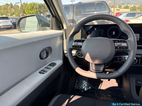 Used 2025 Hyundai Ioniq 5 SE image 46