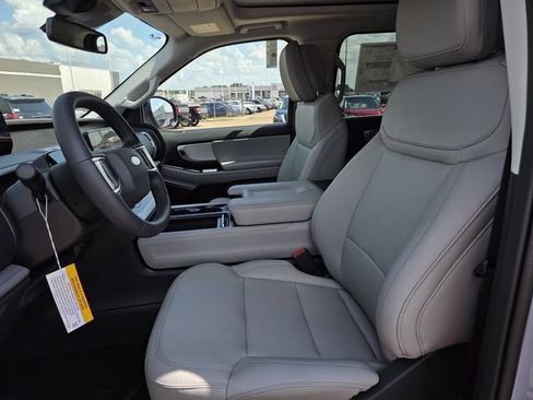 New 2027 Ford Expedition Active RWD image 11