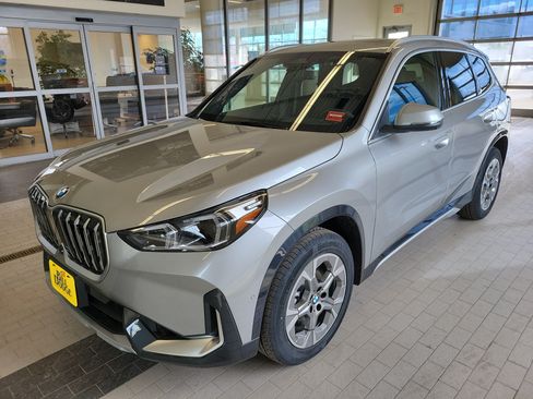 Used 2026 BMW X1 xDrive28i w/ Technology Package AWD/4WD image 1