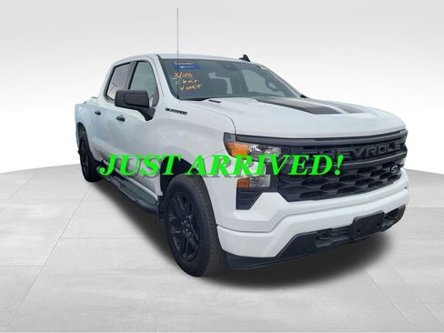 Used 2025 Chevrolet Silverado 1500 Custom w/ Rally Edition image 3