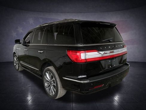 Used 2018 Lincoln Navigator Select w/ Technology Package image 3