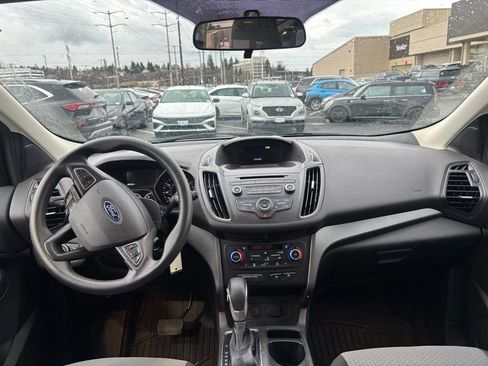 Used 2018 Ford Escape SE image 6
