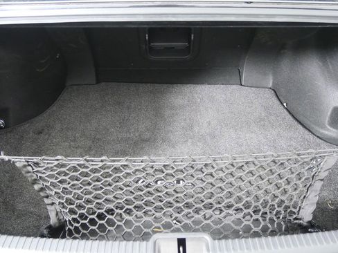 Used 2024 Lexus ES 300h F Sport image 17