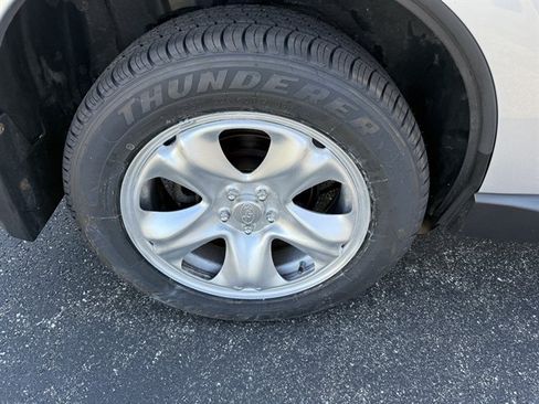 Used 2016 Subaru Forester 2.5i AWD/4WD image 21