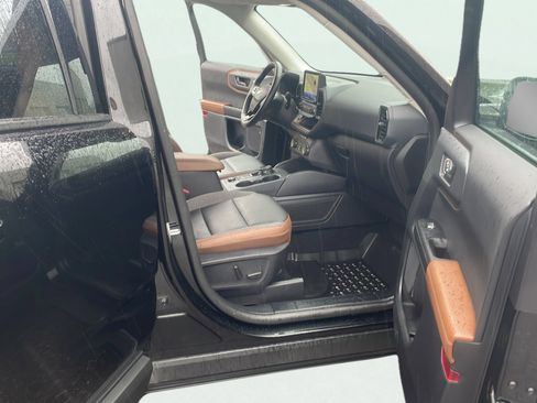 Certified 2023 Ford Bronco Sport Outer Banks w/ Tech Package AWD/4WD image 13