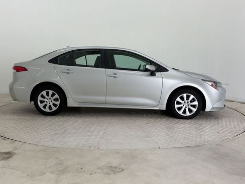 Used 2024 Toyota Corolla LE FWD image 8