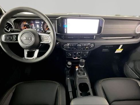 New 2026 Jeep Wrangler Unlimited Sahara AWD/4WD image 5