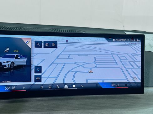 Used 2025 BMW i4 eDrive40 image 22