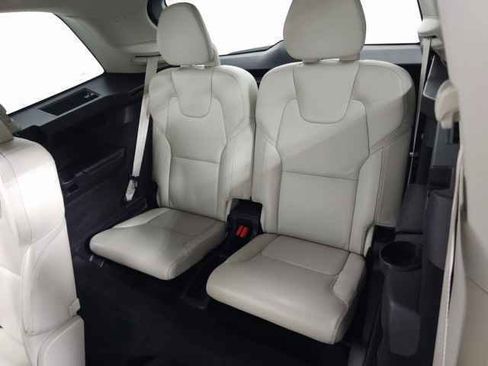 Certified 2023 Volvo XC90 B6 Ultimate w/ Protection Package Premier image 38