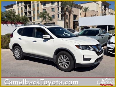 Used 2017 Nissan Rogue SV