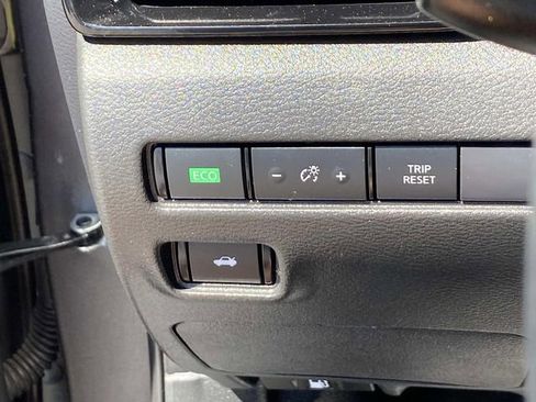 Used 2023 Nissan Sentra SV w/ All-Weather Package FWD image 19
