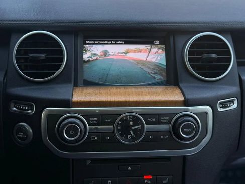 Used 2016 Land Rover LR4 HSE Silver Edition image 10