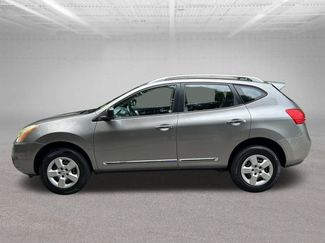 Used 2015 Nissan Rogue S w/ Convenience Package FWD video 2