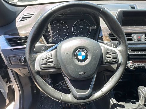 Used 2018 BMW X1 xDrive28i AWD/4WD image 10