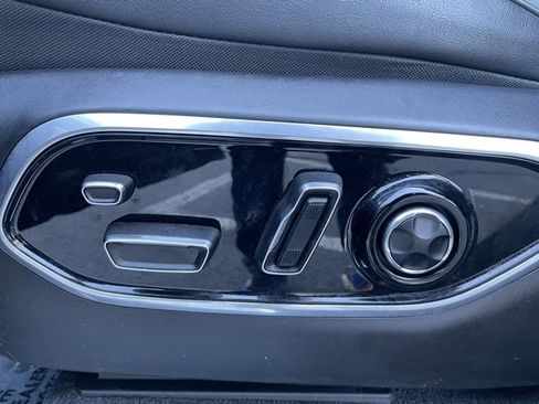 Used 2021 Jeep Grand Cherokee L Overland w/ Luxury Tech Group IV image 10