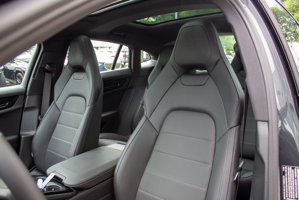 Used 2026 Porsche Panamera 4 AWD/4WD image 11