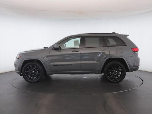 Used 2022 Jeep Grand Cherokee Laredo X AWD/4WD image 21