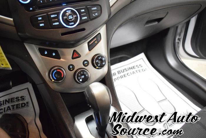Used 2015 Chevrolet Sonic LT FWD image 21