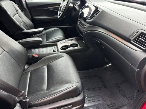 Used 2023 Honda Passport EX-L image 15