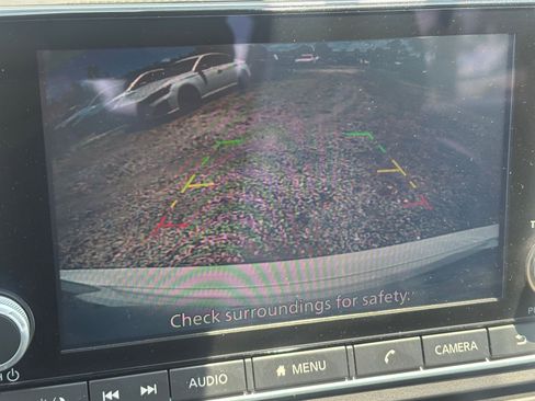 Used 2025 Nissan Altima 2.5 SV FWD image 24