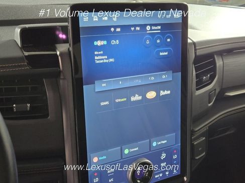 Used 2023 Ford Expedition Platinum AWD/4WD image 32