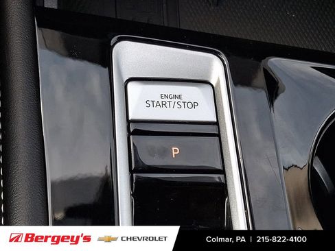 Used 2025 Volkswagen Atlas SE AWD/4WD image 28