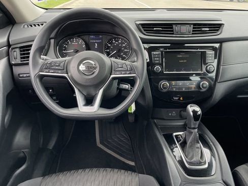 Used 2020 Nissan Rogue S FWD image 10