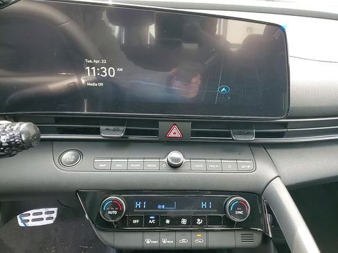 New 2025 Hyundai Elantra SEL image 20