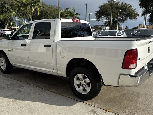 Used 2022 RAM 1500 Classic SLT image 13