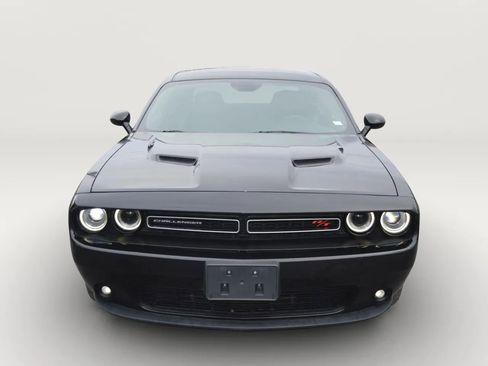 Used 2015 Dodge Challenger R/T Plus image 3