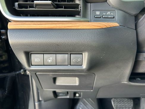 Used 2025 Toyota Grand Highlander AWD image 15