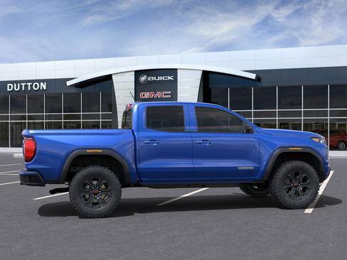 New 2025 GMC Canyon Elevation w/ Convenience Package image 29