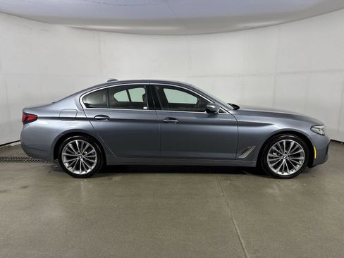 Used 2022 BMW 540i xDrive w/ Premium Package image 37