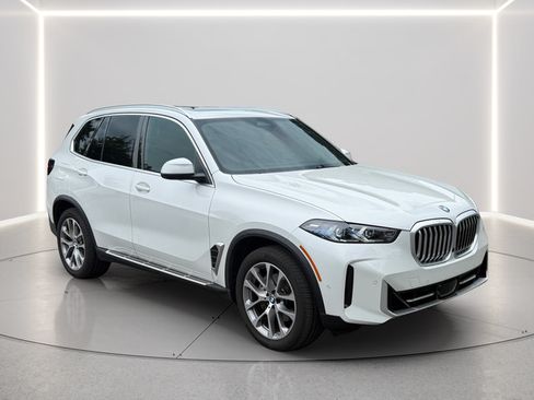 Used 2026 BMW X5 xDrive40i AWD/4WD image 7