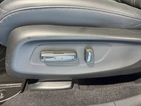 Used 2023 Honda HR-V EX-L image 39