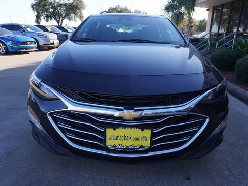 Used 2023 Chevrolet Malibu LT image 2