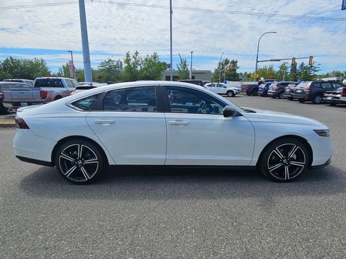 Used 2024 Honda Accord Sport image 6