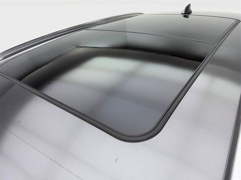 Used 2024 Genesis GV70 2.5T w/ Advanced Package image 20