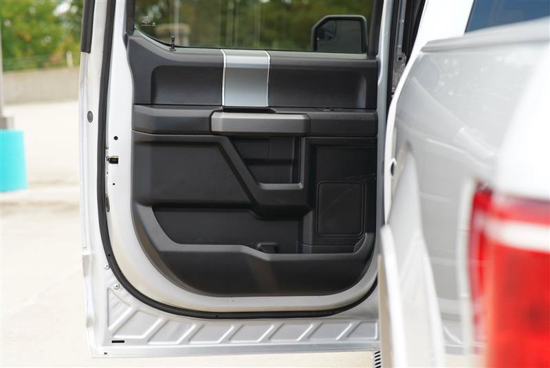 Used 2017 Ford F150 XLT w/ Equipment Group 302A Luxury AWD/4WD image 68