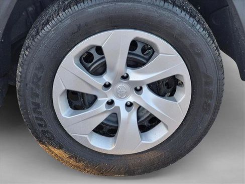 Used 2025 Toyota RAV4 LE FWD image 14