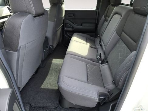 New 2026 Nissan Frontier SV w/ SV Convenience Package AWD/4WD image 14