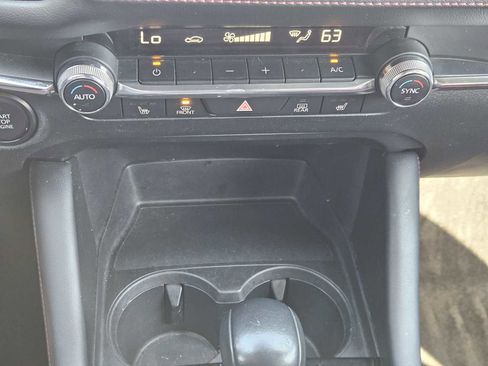 Used 2023 MAZDA MAZDA3 s image 19