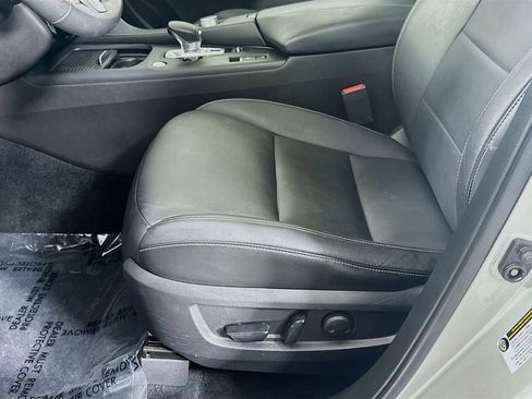 Used 2019 INFINITI QX50 Luxe image 21