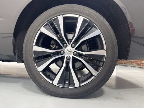 Used 2024 Volvo XC60 B5 Plus w/ Climate Package AWD/4WD image 19