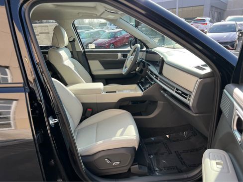 New 2026 Hyundai Santa Fe Calligraphy AWD/4WD image 17